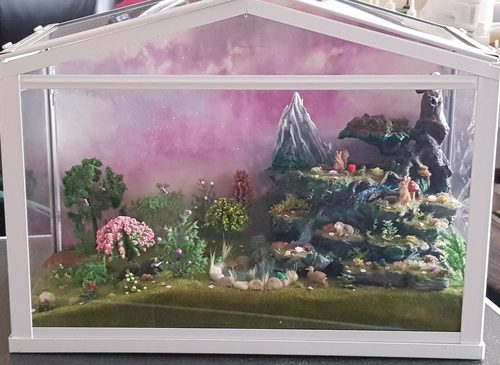 Diorama, front view.